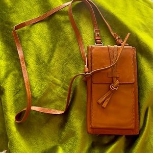 LUCKY BRAND PHONE WALLET CROSS BODY PURSE